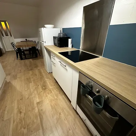 La Nouvelle Ecole Apartman *